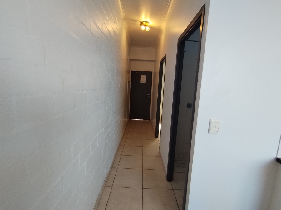 1 Bedroom Property for Sale in Wynberg Western Cape